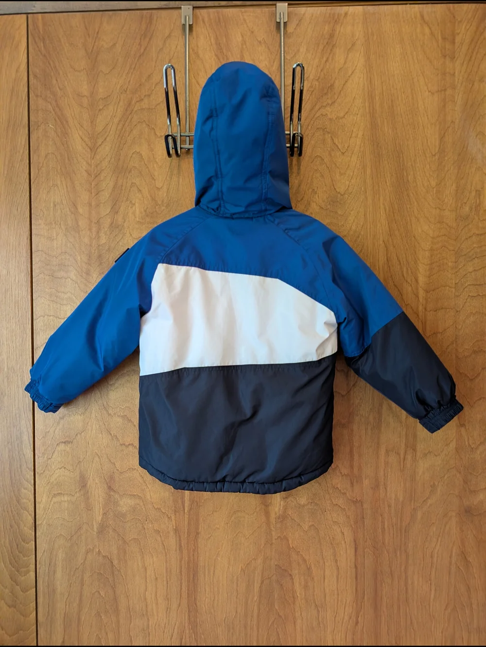 ❄️ Snozu Blue, White and Black Colorblock Winter Jacket 3T